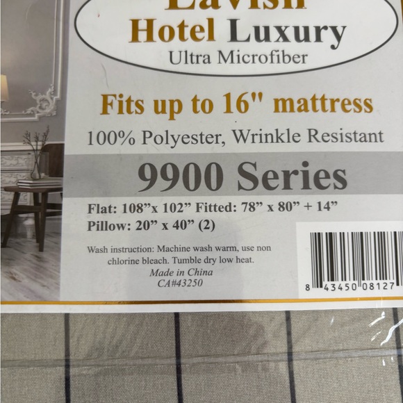 NWT bed sheets.  King size - Picture 4 of 4